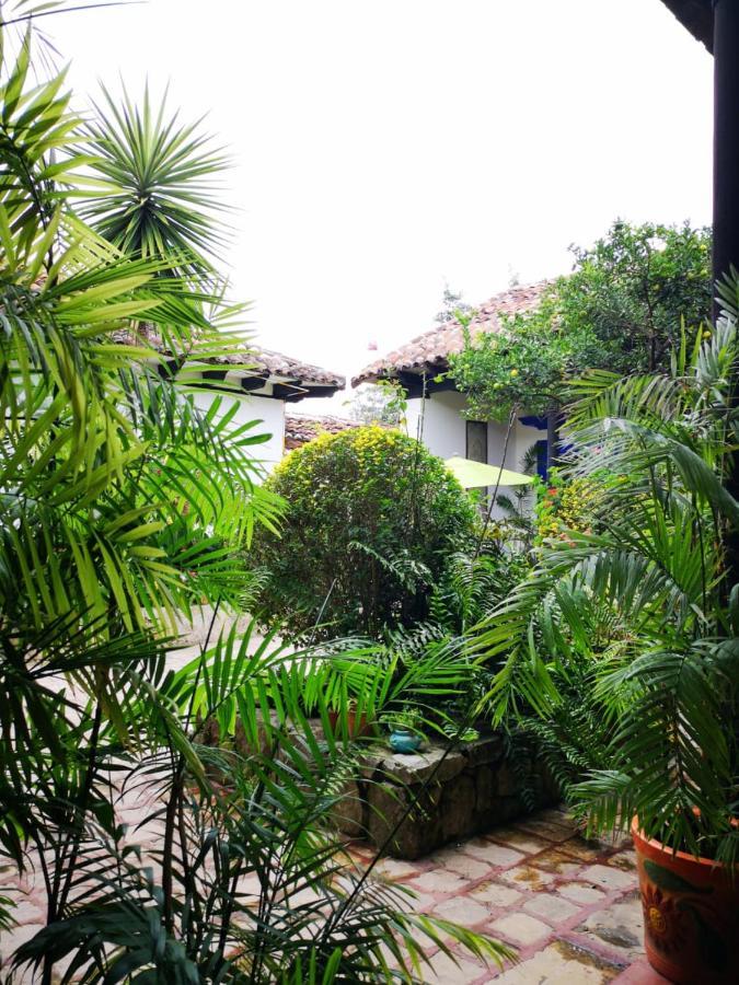 Hotel Posada Casa Juana ซานกริสโตบัล เด ลาสกาซาส ภายนอก รูปภาพ